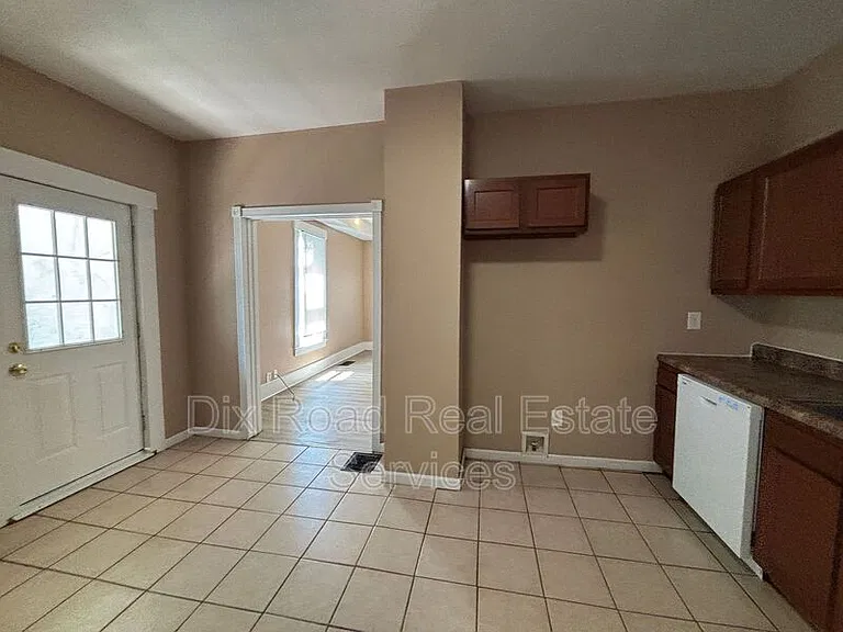 8 S River St — Photo 8