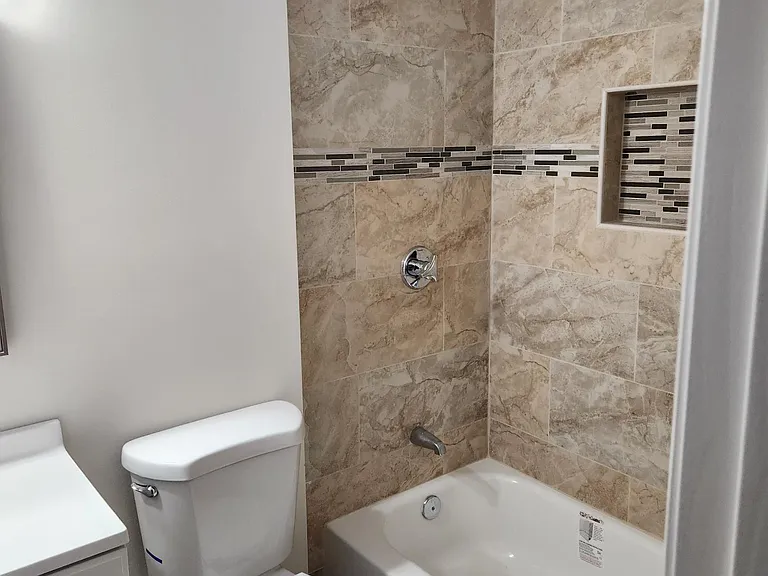26 Cromwell St #1 — Photo 25
