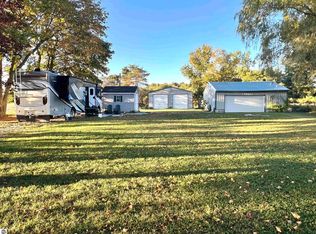 7682 Jackson Rd, Elwell, MI 48832