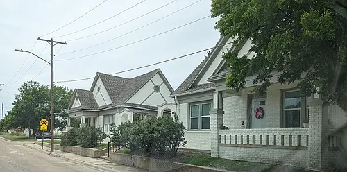 800 W Capps St #2 Photo 1