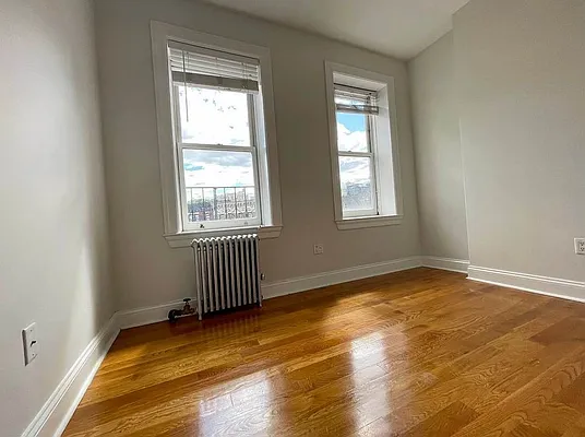 Rented by J PRESTON AND ASSOCIATES INC | media 3