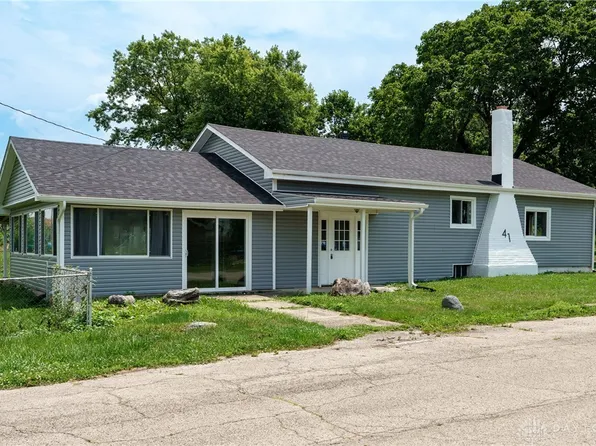 41 Dewey St, West Alexandria, OH 45381