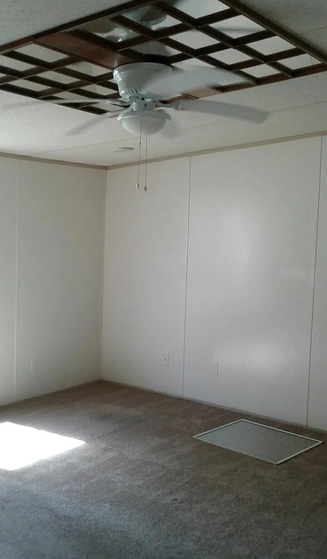 3 bed, 1500 sqft, $1,300 — Photo 3