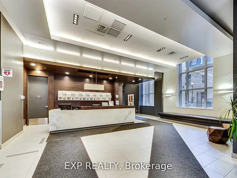 105 George St #705 — Photo 4