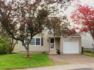 19 Kent Ct, Middletown, CT 06457