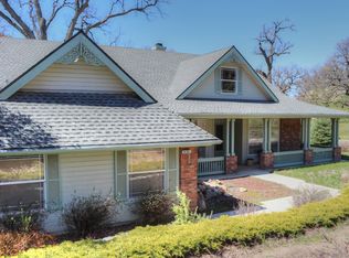 24301 Willow Pass Dr, Tehachapi, CA 93561