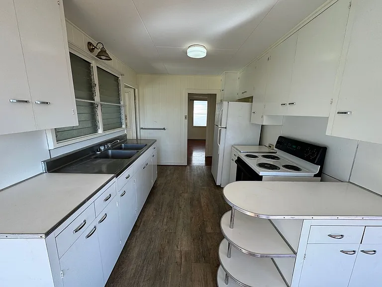 55 Mango St — Photo 3