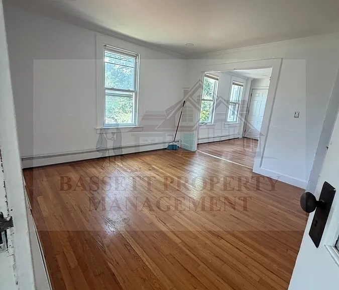 25 New St #2 — Photo 11