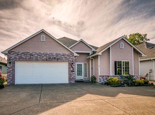 1936 NE Harewood Pl, Hillsboro, OR