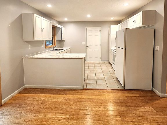5th image of 118 Bernice Ln