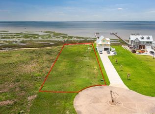 124 Southwind Dr, Rockport, TX 78382