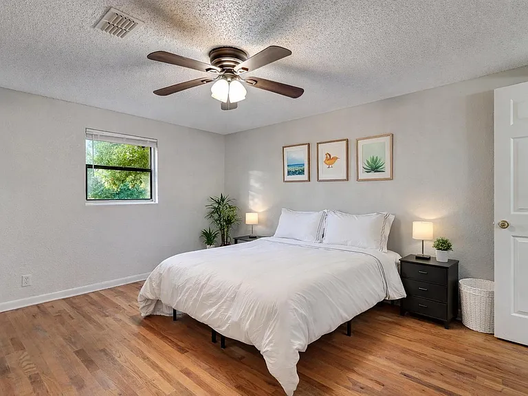 Cozy, clean bedroom designed for comfort, rest, and an easy everyday stay