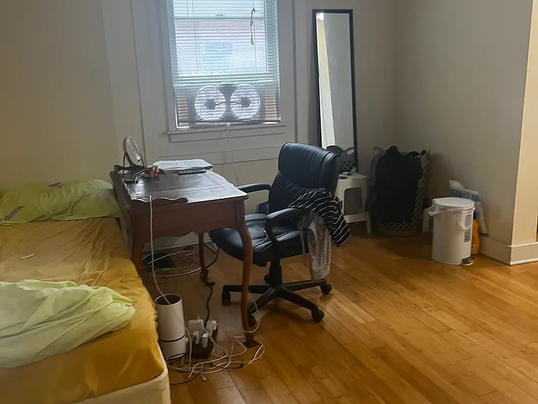 125 Gibbs St #13 — Photo 8