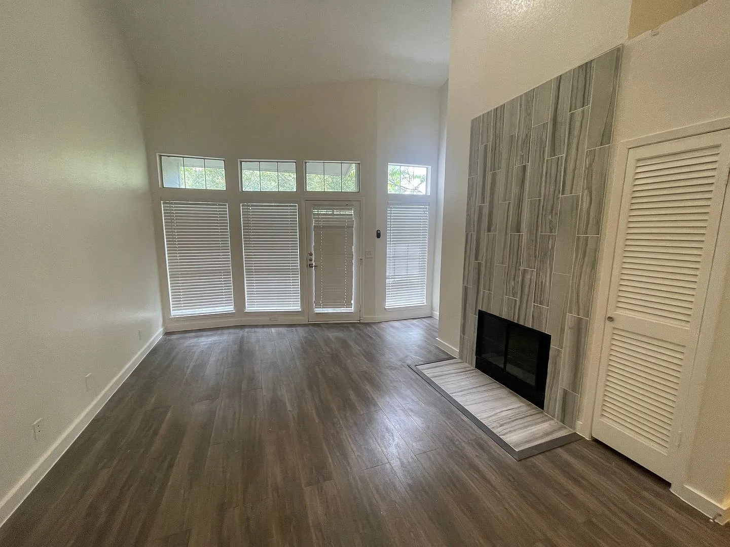 Ask about Move-In Special on this Split Level! — Photo 2
