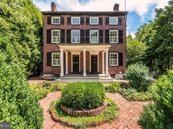 74 Old York Rd, New Hope, PA 18938