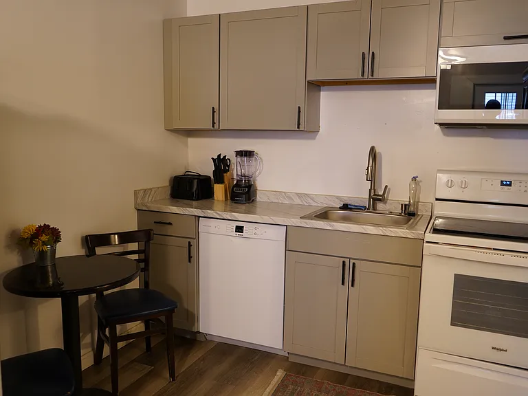 1154 Central Ave #2 — Photo 6