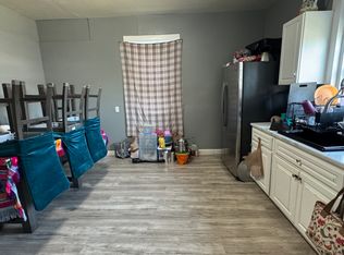 504 Lakeview Ave, Colonial Heights, VA 23834