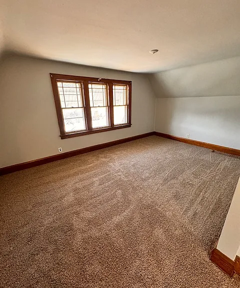2229 1/2 Blake Ave #2 — Photo 4