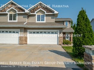 2792 W Hiawatha Dr, Appleton, WI 54914