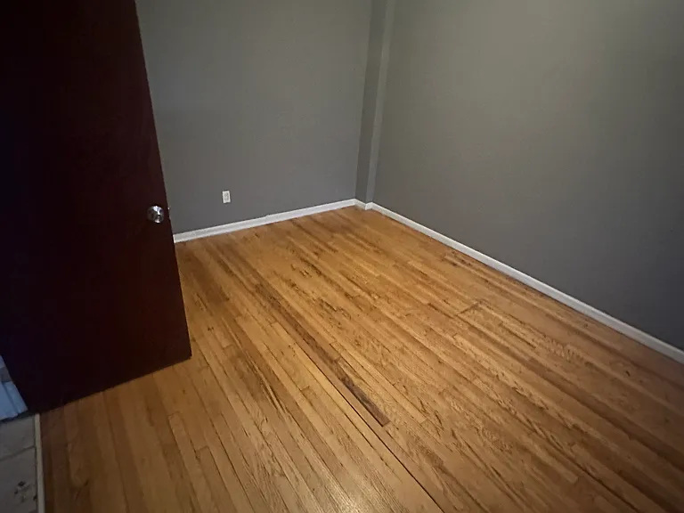 1409 W 64th St #1 — Photo 3