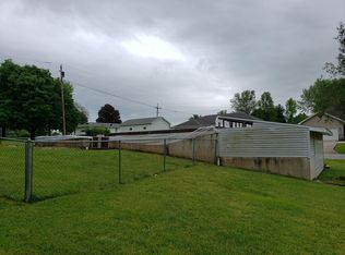 402 N Meadow Ln, Bolivar, MO 65613