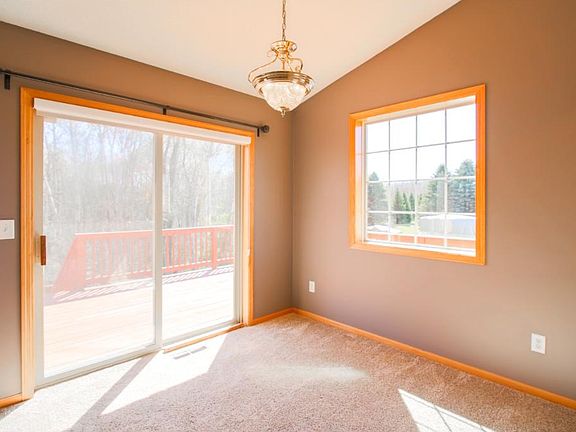 4th image of 54 Palomino Ln