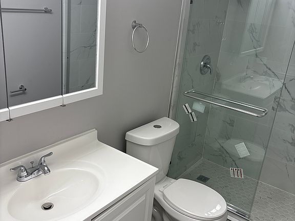 4th image of 609 E Glenwood Lansing Rd APT 102