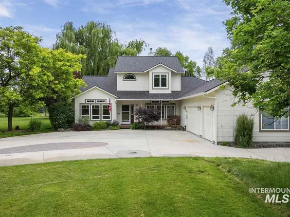 2339 N Equestrian Pl, Eagle, ID 83616