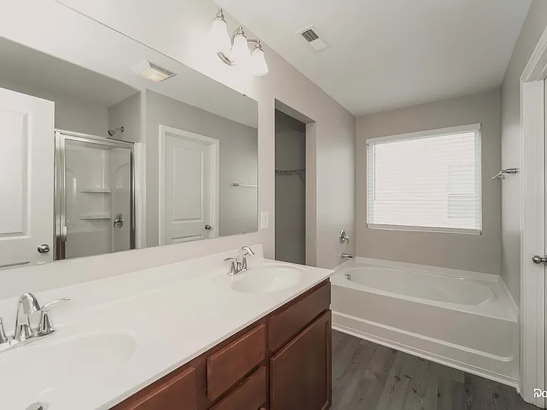 1519 Loropetalum Rd — Photo 9