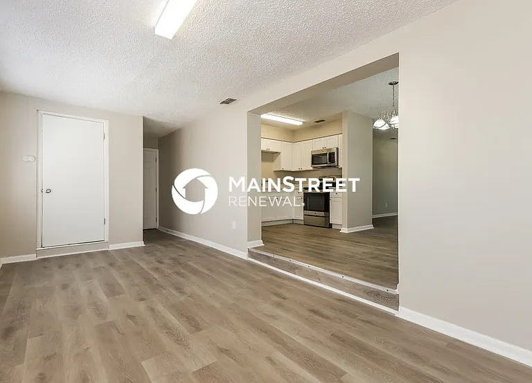 2605 E Ida St — Photo 4