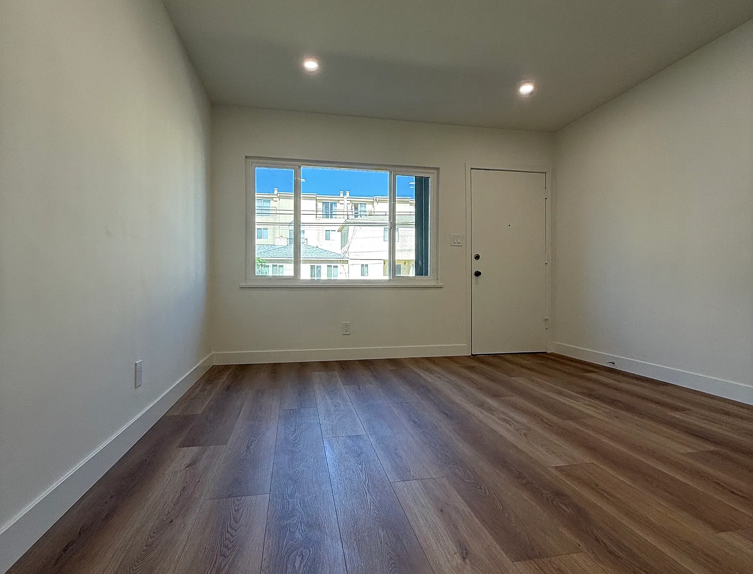 1 bed, 540 sqft, $2,400 — Photo 2
