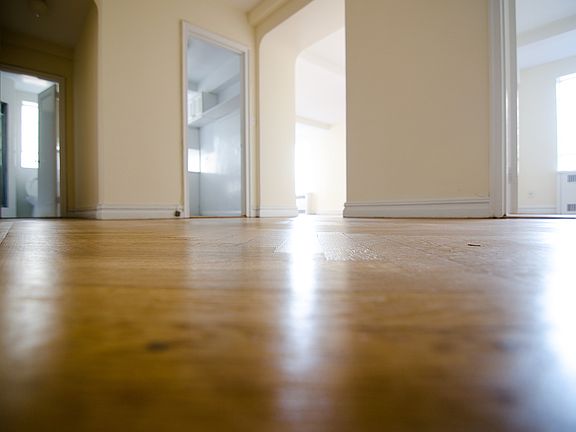 2nd image of 5 W 86th St APT 10E