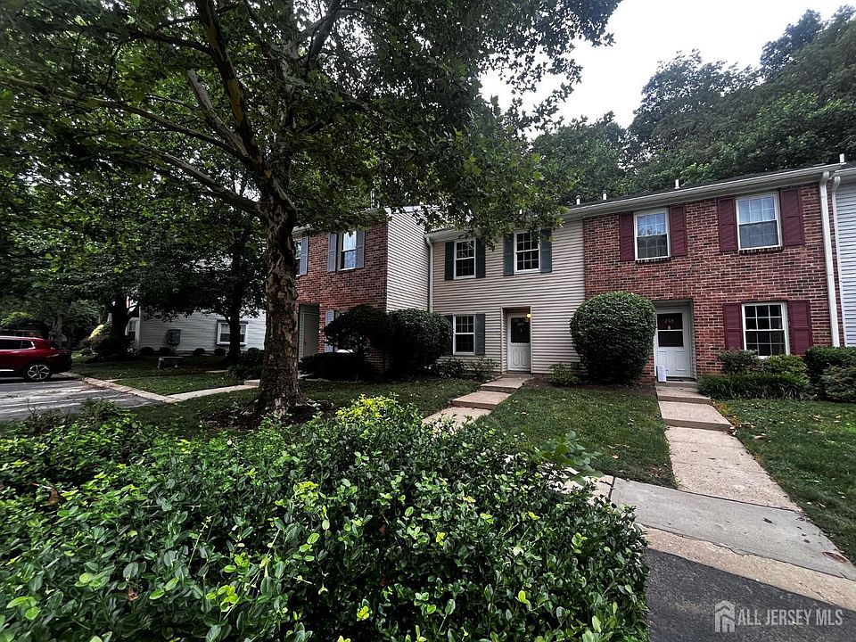 1st image of 260 Palombi Ct