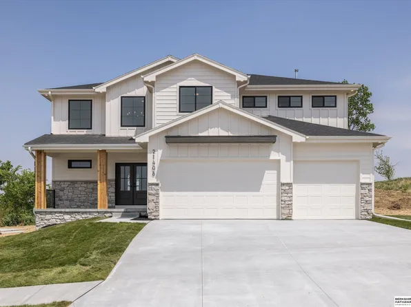 21408 Taylor St, Elkhorn, NE 68022