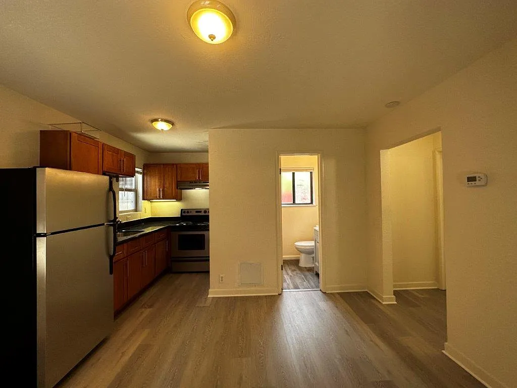 1618 Milvia Street — Photo 4