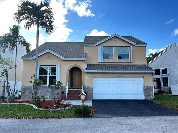 1141 Scarborough Dr, Davie, FL 33324