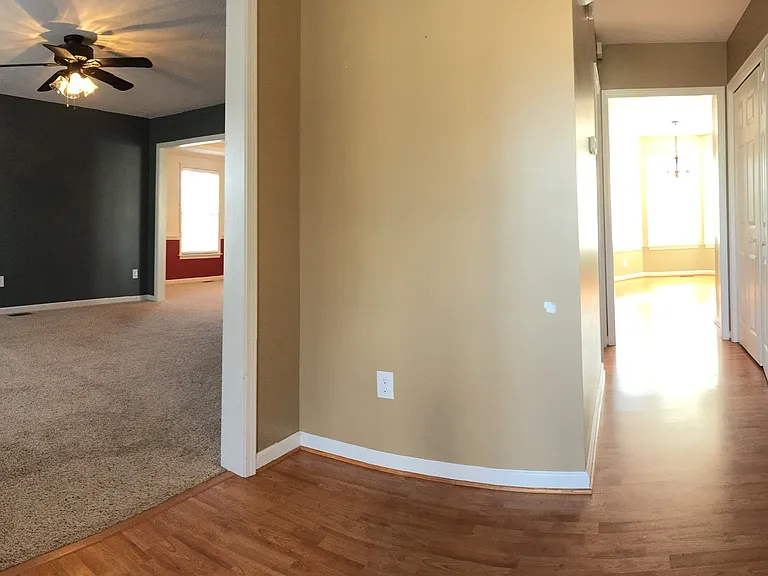 104 Runnymeade Dr — Photo 6