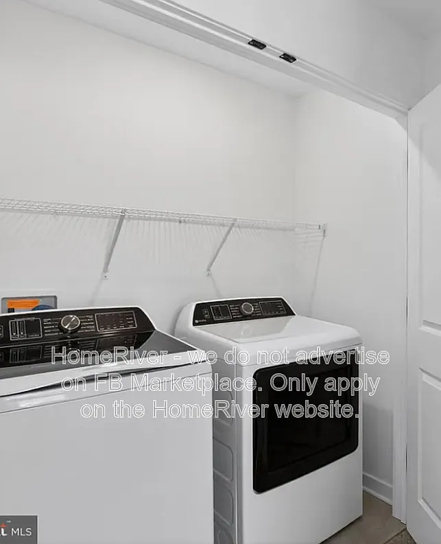 3 bed, 2.5 bath, 1600 sqft, $2,350 — Photo 4