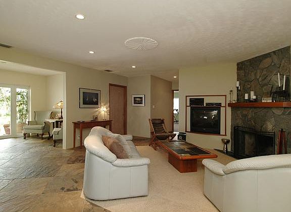 3rd image of 1328 Citrus Isle