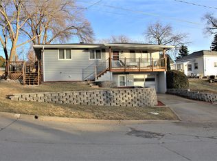 806 Valley St, Missouri Valley, IA 51555