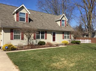 19130 Sterling St, New Boston, MI 48164