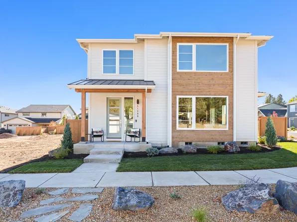61208 SE Wagyu Dr #143, Bend, OR 97702
