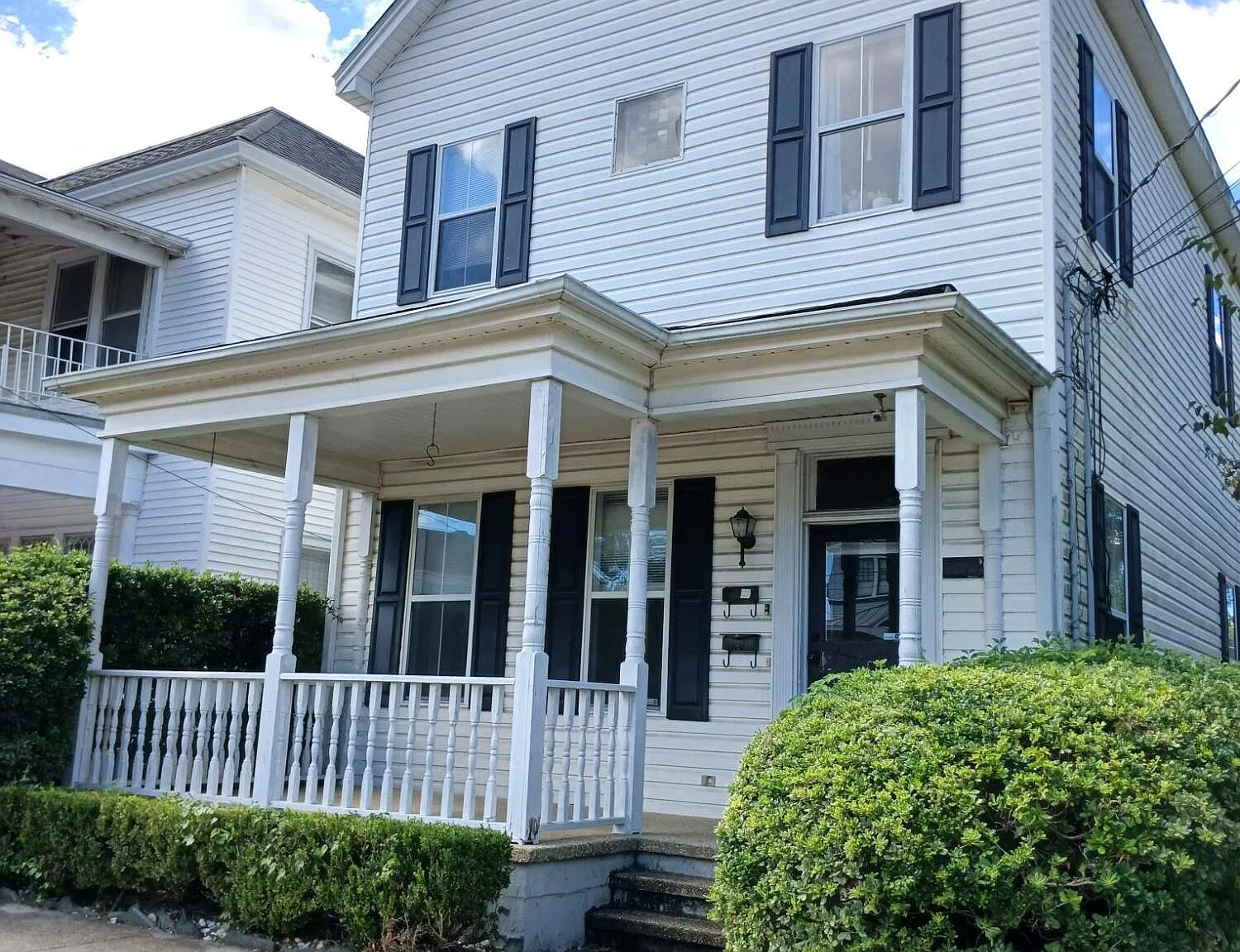 2 bed, 1.0 bath, $1,700 — Photo 2