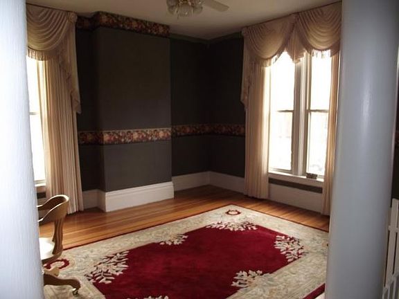 office in private res.