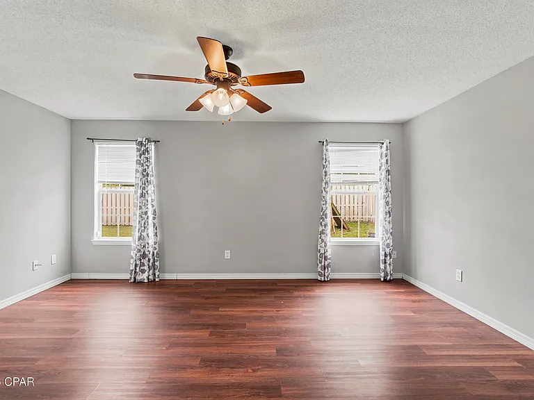 211 Biltmore Pl — Photo 21