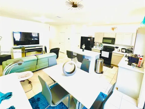 761 SW 11th St, Florida City, FL