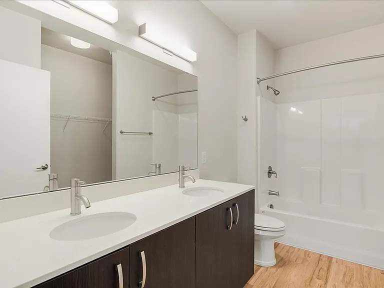 Brookside Apartments — Photo 75