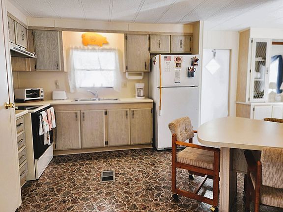4th image of 5017 Twingate Ave