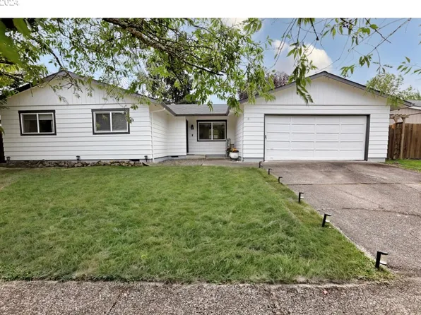 3710 E Vittoria Way, Newberg, OR 97132