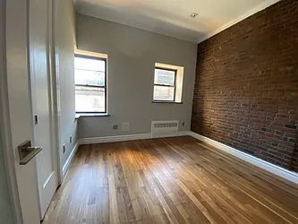 Rented by Nest Seekers International